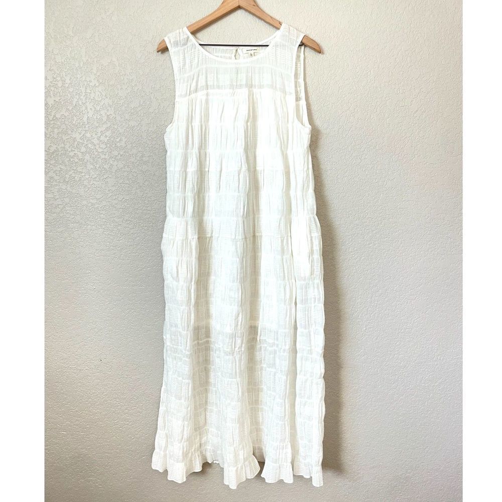 Max Studio Size Large Sleeveless White Maxi Dress